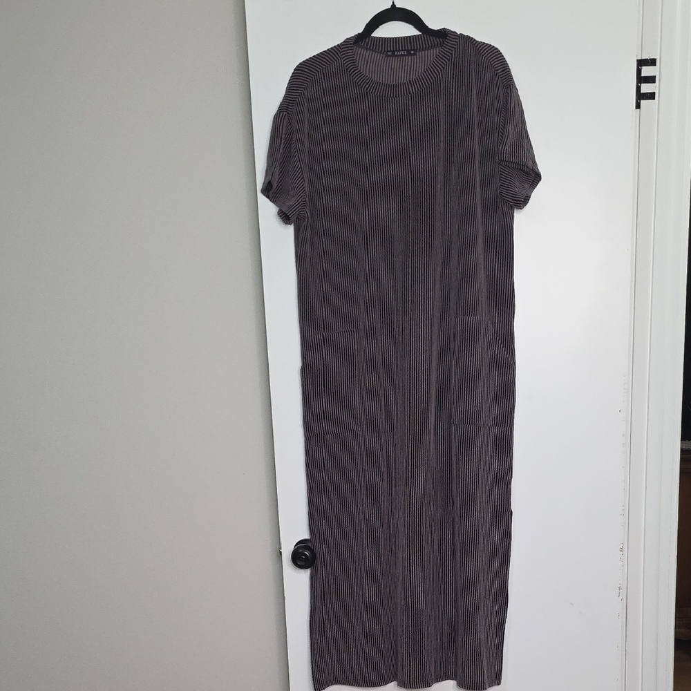 Zaful Black and White Striped Midi Dress